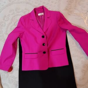 Le Suit jacket, like new, gently worn, fusha color, size 14.